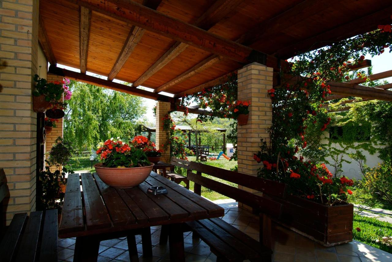 Agriturismo Il Portico Penne Εξωτερικό φωτογραφία